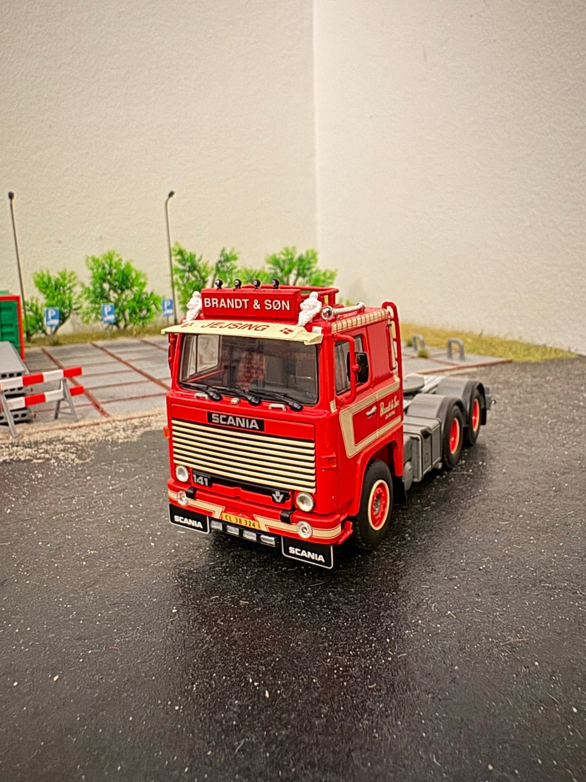 WSI 1:50 Scania 1-serie Brandt&Søn modelvrachtwagen, Ophalen of Verzenden, Zo goed als nieuw, Bus of Vrachtwagen