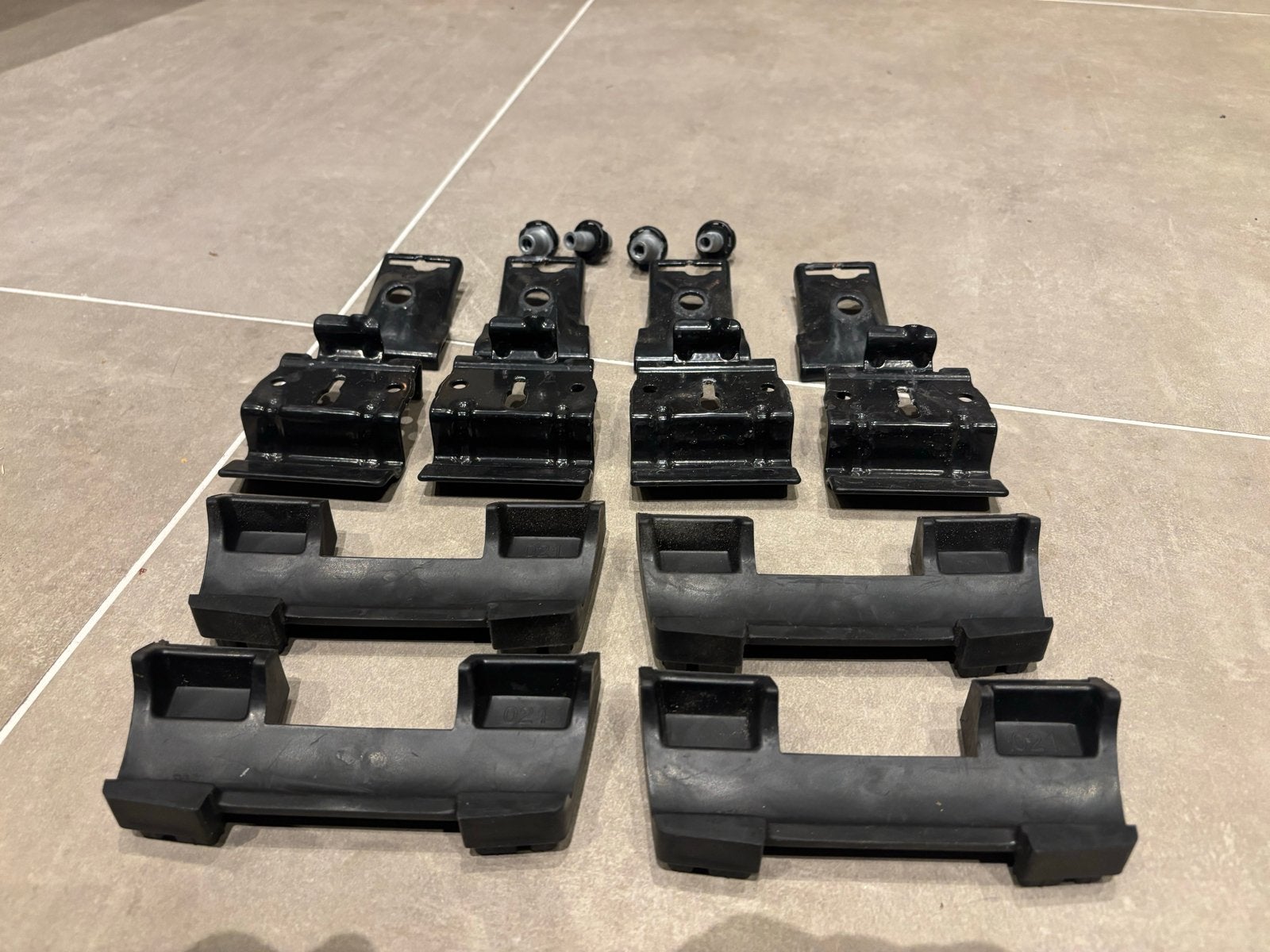 Thule Kit 186019 Audi A4, Q5, Auto diversen, Dakdragers, Ophalen of Verzenden, Zo goed als nieuw