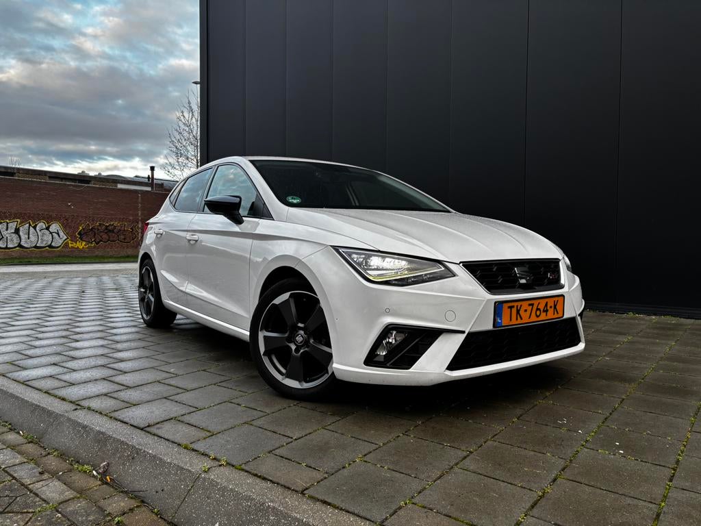 Seat Ibiza FR 1.0 2018 Wit NAP Camera|ACC|Parkeersensoren, Voorwielaandrijving, Stof, 40 €/maand, Zwart