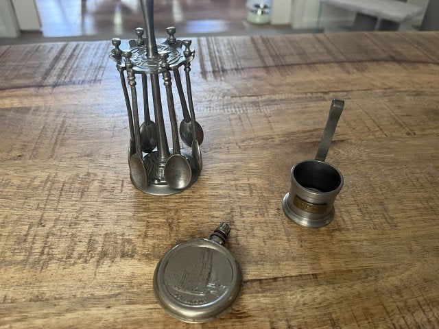 TIN Lepeltjes, Maatbeker, Borden, Parfumflesje, Ophalen