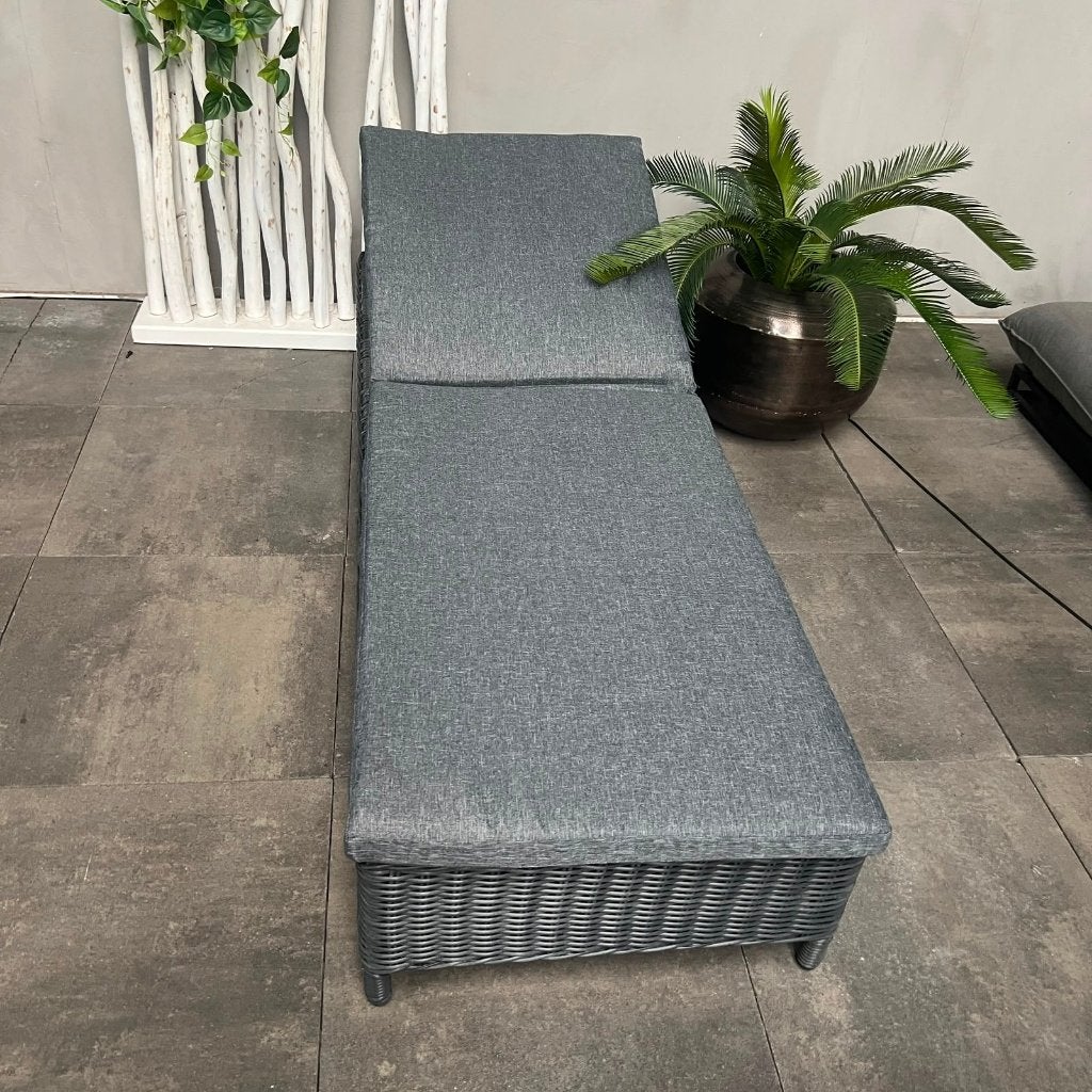 Sun Ligbed | Showroommodel, Ophalen, Gebruikt, Wicker, Verstelbaar