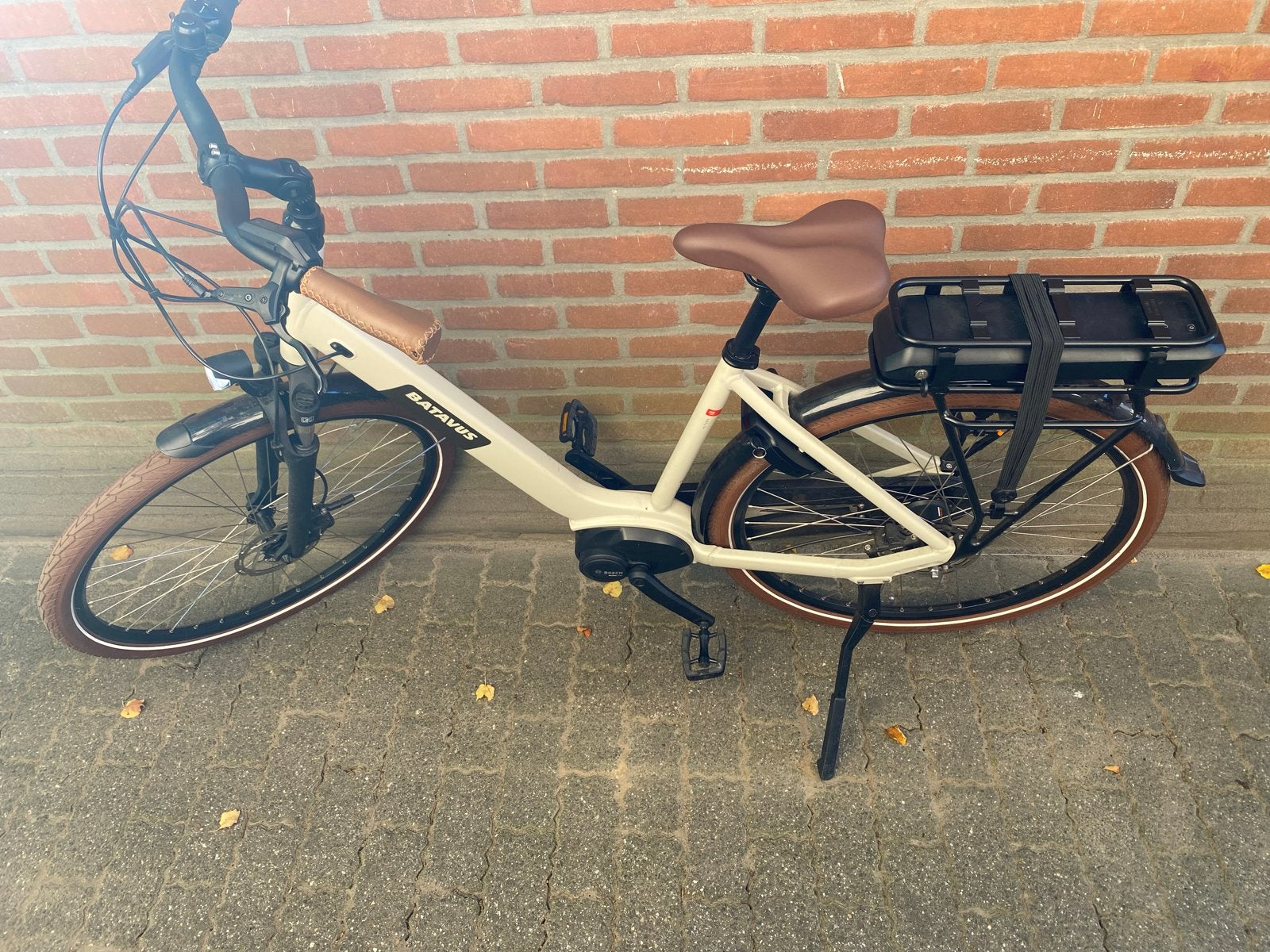 Batavus Altura 2025 E-bike - Framemaat 56 - 400Wh, Ophalen, Gebruikt, Batavus, 50 km per accu of meer