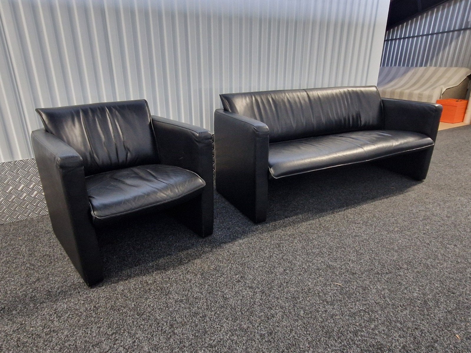 Leolux 2,5 zits bank en fauteuil - Fiabo - Zwart leer, Huis en Inrichting, Ophalen of Verzenden, Gebruikt, 75 tot 100 cm, Leer