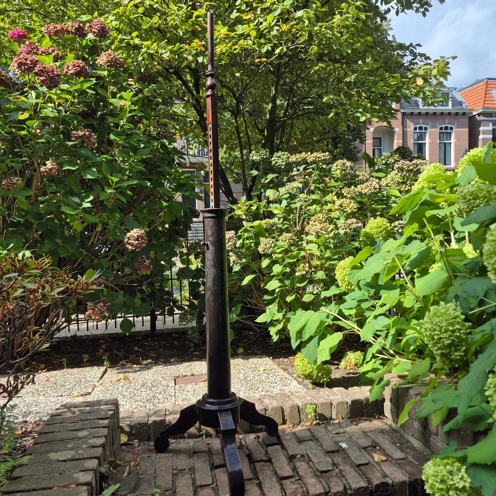 Antieke houten muziek- of menustandaard (zonder lessenaar), Ophalen