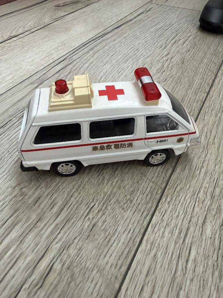 Vintage Yonezawa Diapet Toyota TownAce Ambulance, Ophalen of Verzenden, Gebruikt, Auto, Overige merken