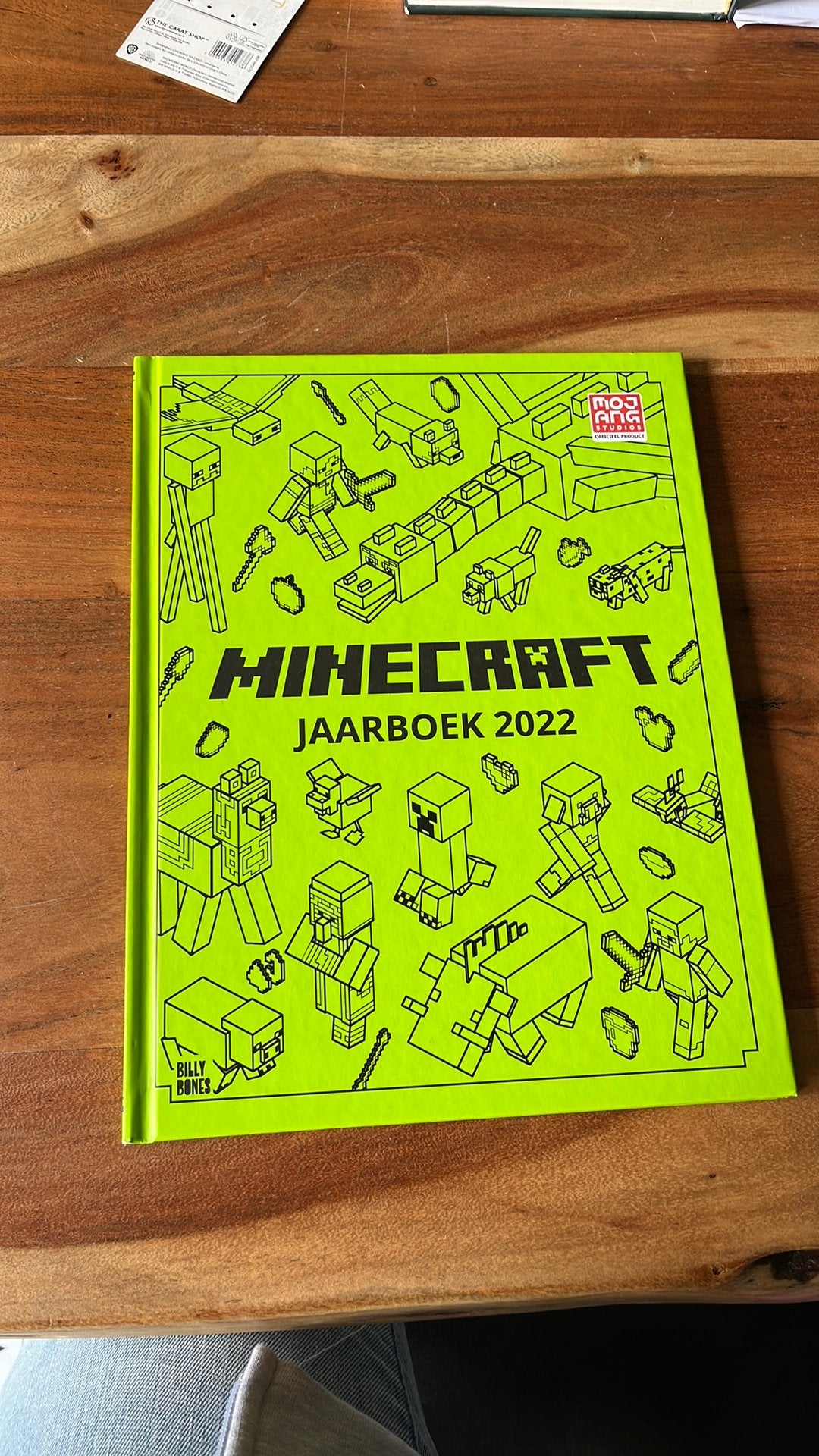 Minecraft Jaarboek 2022, Ophalen of Verzenden, Zo goed als nieuw, Non-fictie