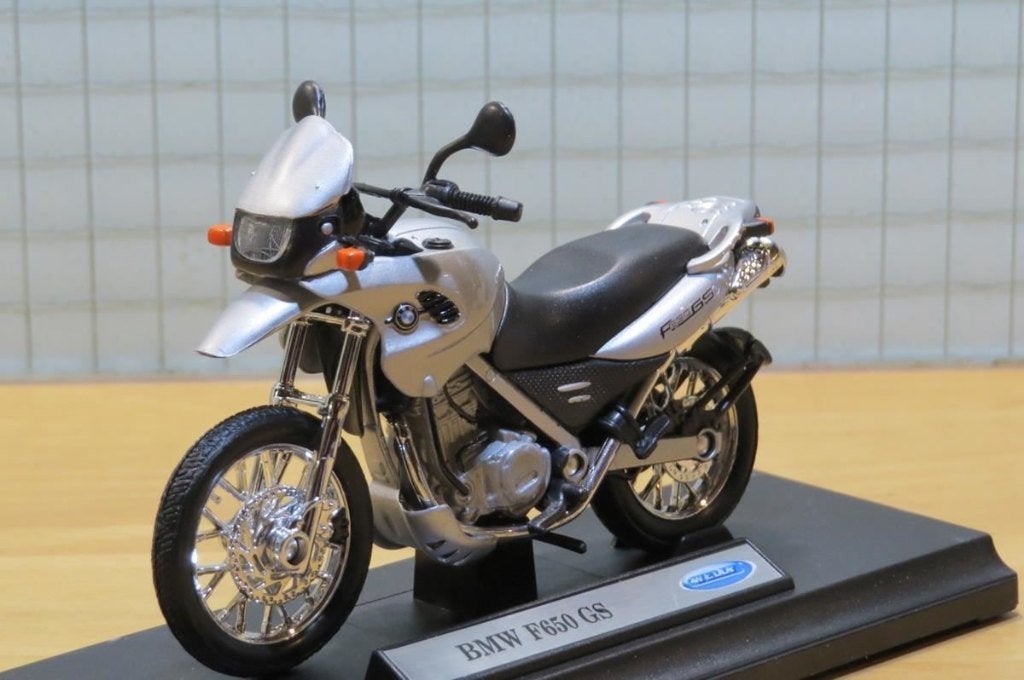 BMW F650GS 1:18 12146 zilver Welly, Hobby en Vrije tijd, MayCheong, Nieuw, Ophalen of Verzenden, Motor