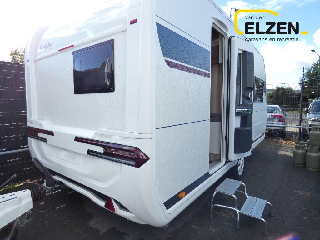 Hobby De Luxe 460 SL Model 2027, Caravans en Kamperen, Overige typen, Hobby, Bedrijf, Treinzit
