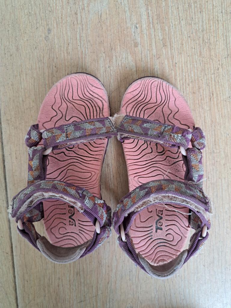Teva maat 22/23, Ophalen of Verzenden, Gebruikt, Meisje, Overige typen