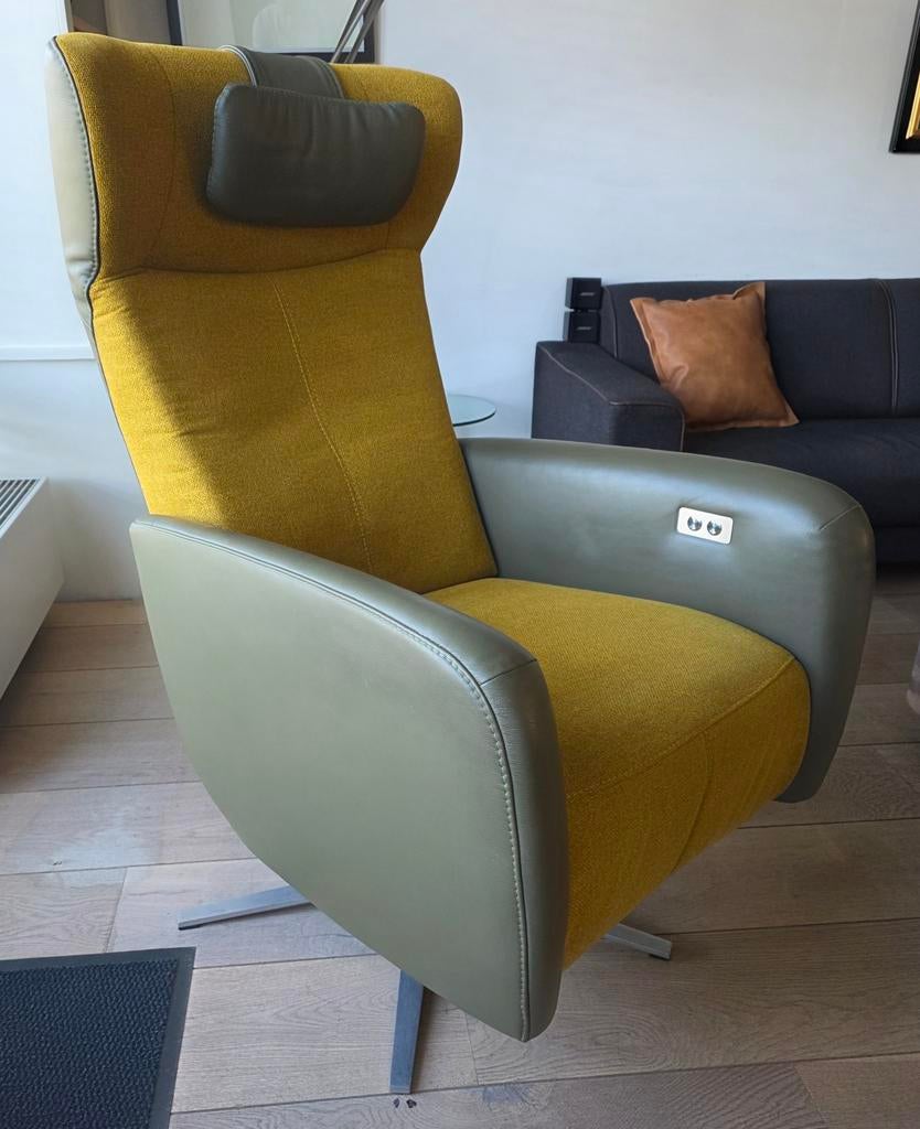 Prominent Elektrische Sta-op Stoel - Olijfgroen/Mosterdgeel, Huis en Inrichting, Stoelen, Ophalen