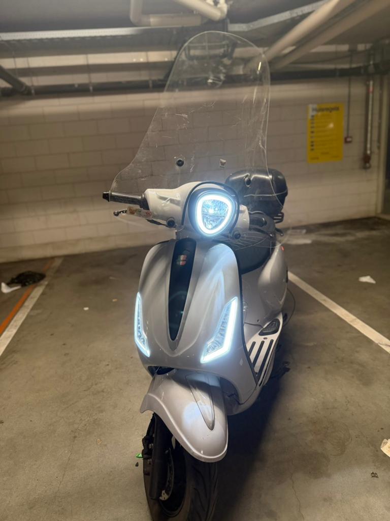 GTS Bravo 2022, Fietsen en Brommers, Brommers | Vespa, Ophalen, Overige modellen, Zo goed als nieuw, 1 versnellingen