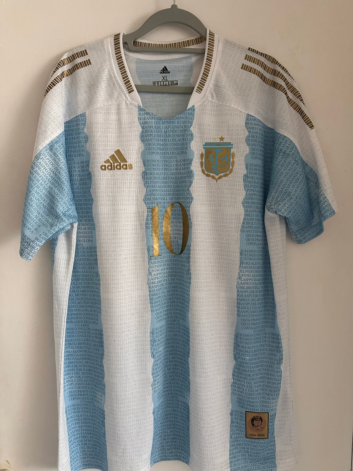 Argentinië voetbal t-shirts Maradona Tribute Maat XL, Wit, Ophalen of Verzenden, Zo goed als nieuw, Maat 46/48 (XL) of groter