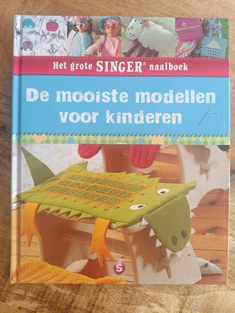 Diverse Naaiboeken met patronen, Ophalen, Zo goed als nieuw, Borduren en Naaien, Geschikt voor kinderen