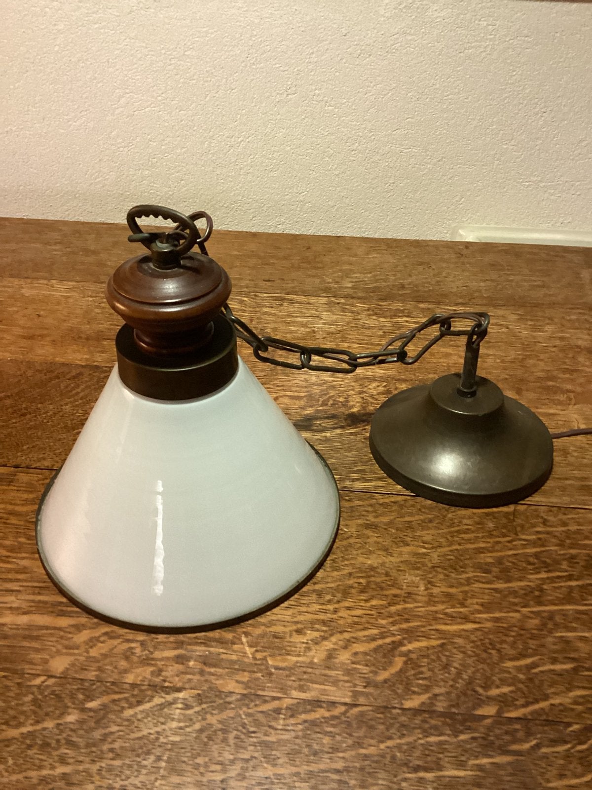 Oude Hang-Lamp. Retro. Glazen Kap met Messing/Hout Armatuur., Ophalen of Verzenden, Zo goed als nieuw, Hout