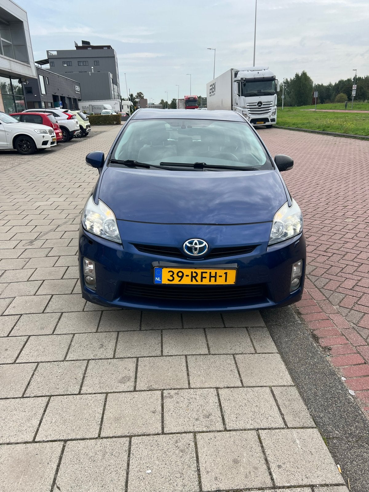 Toyota Prius 1.8 Full Hybrid 136PK Aut 2011 Blauw, Auto's, 1345 kg, Euro 6, 4 cilinders, Blauw