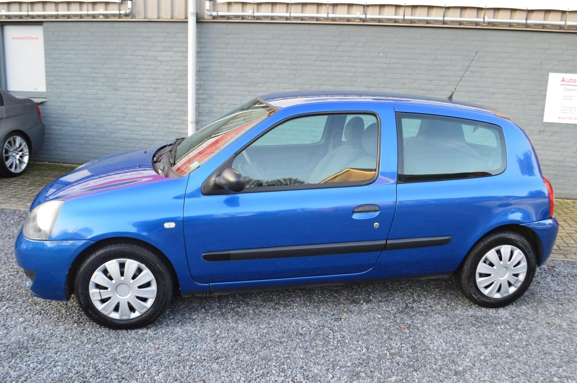 Renault Clio 1.2 Campus Accès Stuurbekrachtiging Jaar APK, Auto's, Voorwielaandrijving, Stof, Gebruikt, 31 €/maand
