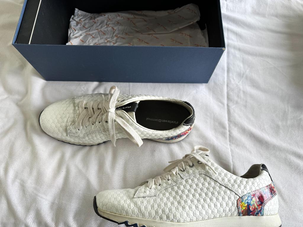 v. Bommel sneakers, nieuw mt. 41 (7) créme-wit, Wit, Nieuw, Ophalen of Verzenden, Sneakers of Gympen