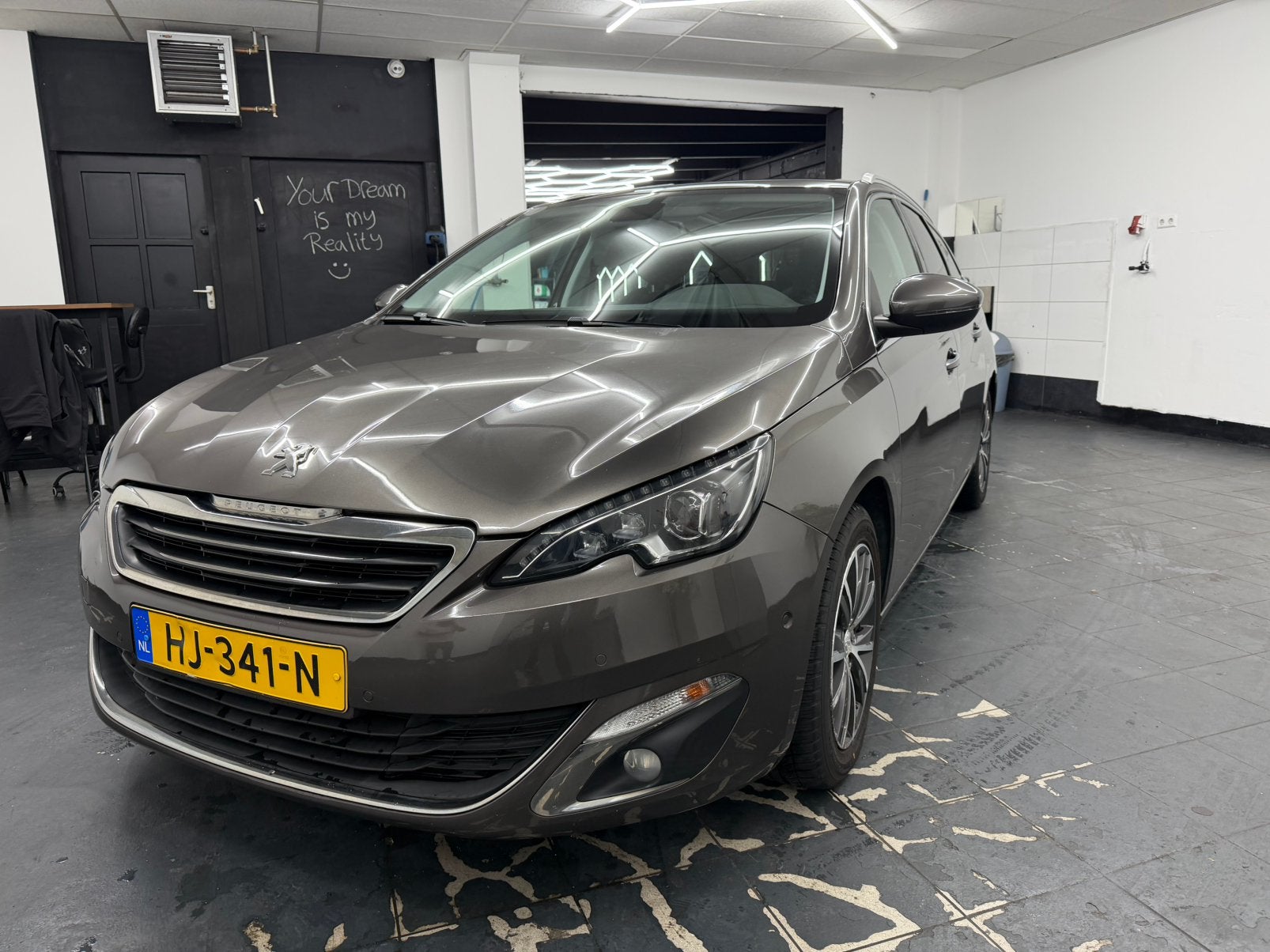 Peugeot 308 1.2 E-thp 130pk 2015  bezorgen mogelijk!!, Auto's, 1199 cc, 1165 kg, Origineel Nederlands, 130 pk