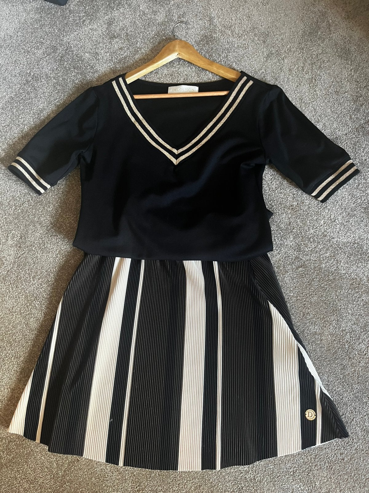 Delousion set rok en shirt maat L, Ophalen of Verzenden, Zo goed als nieuw, Boven de knie