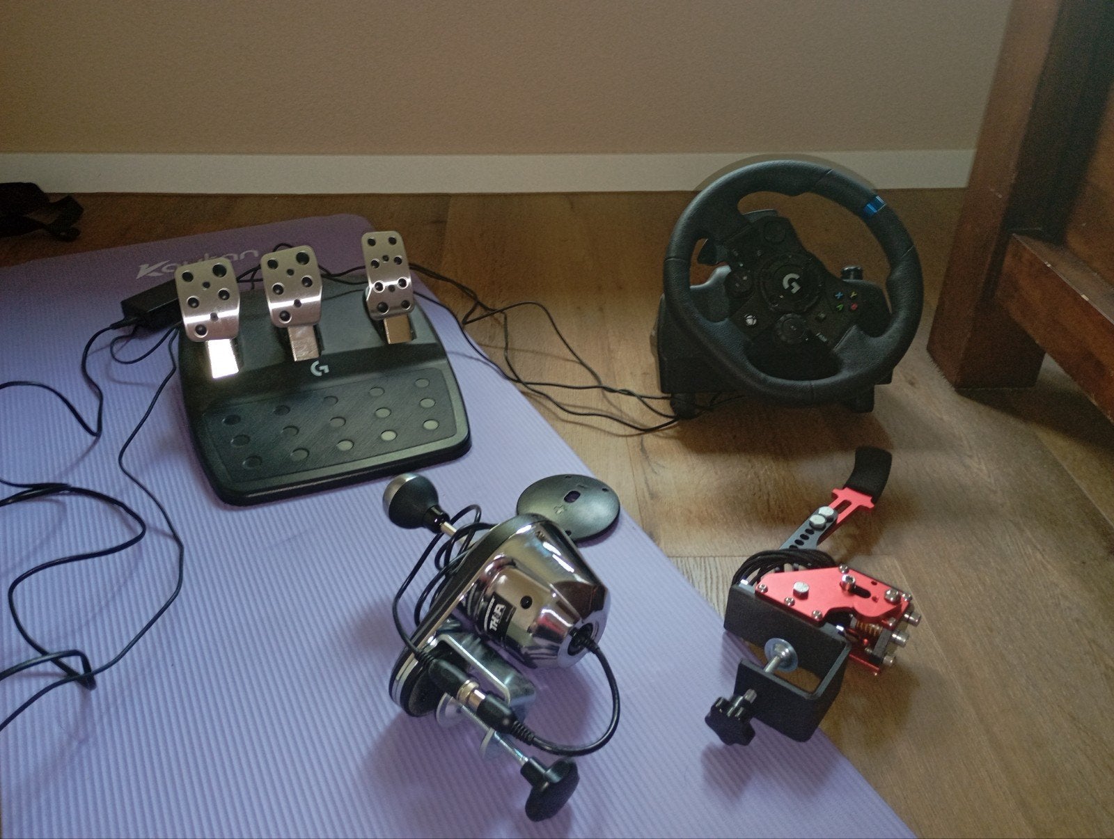 Logitech g923 met handrem en schakelpook, Ophalen, Zo goed als nieuw, Stuur of Pedalen, PlayStation 5