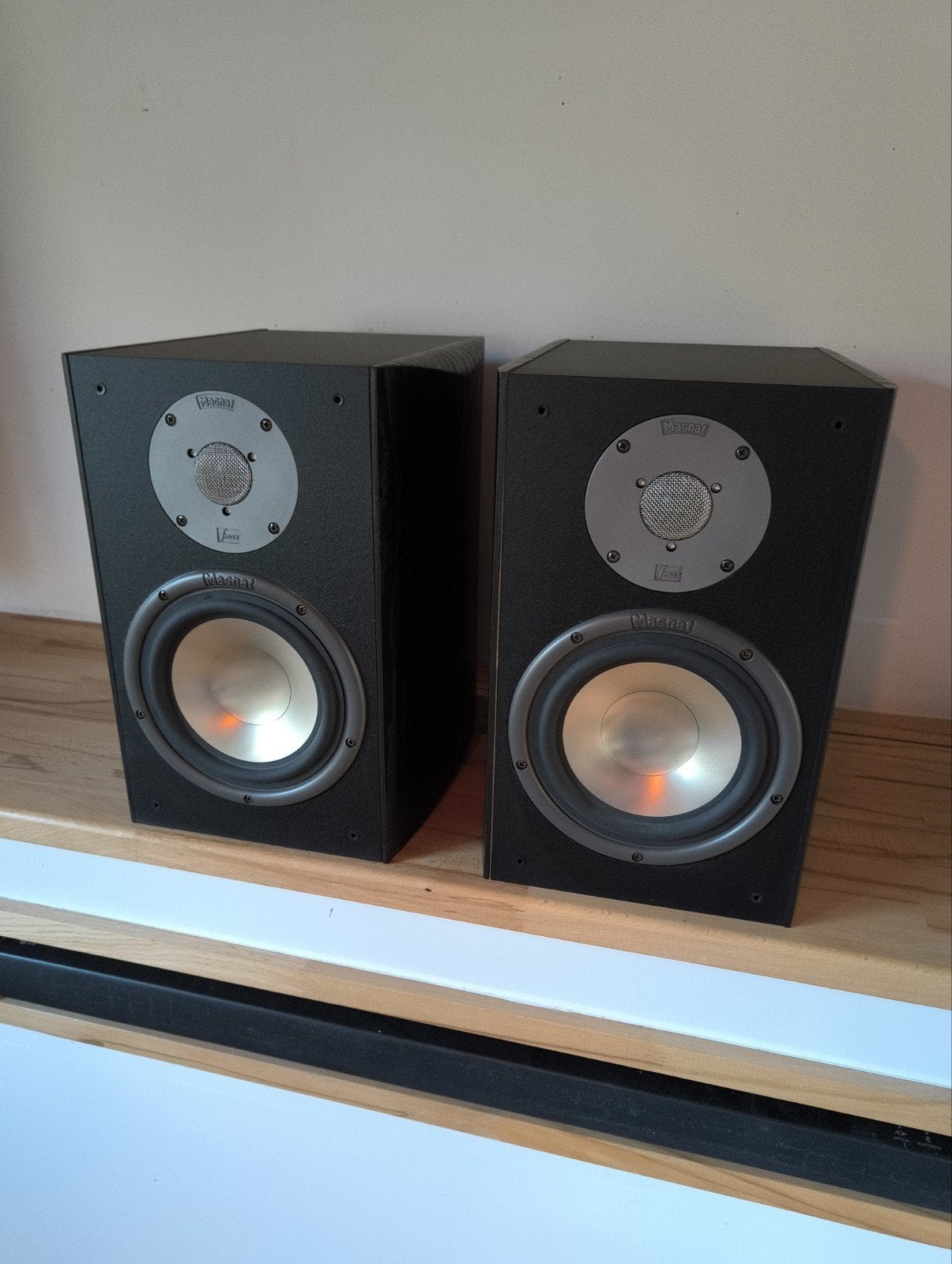 Magnat Vintage 410 Boekenplank Luidsprekers, Gebruikt, Magnat, Ophalen of Verzenden, 60 tot 120 watt