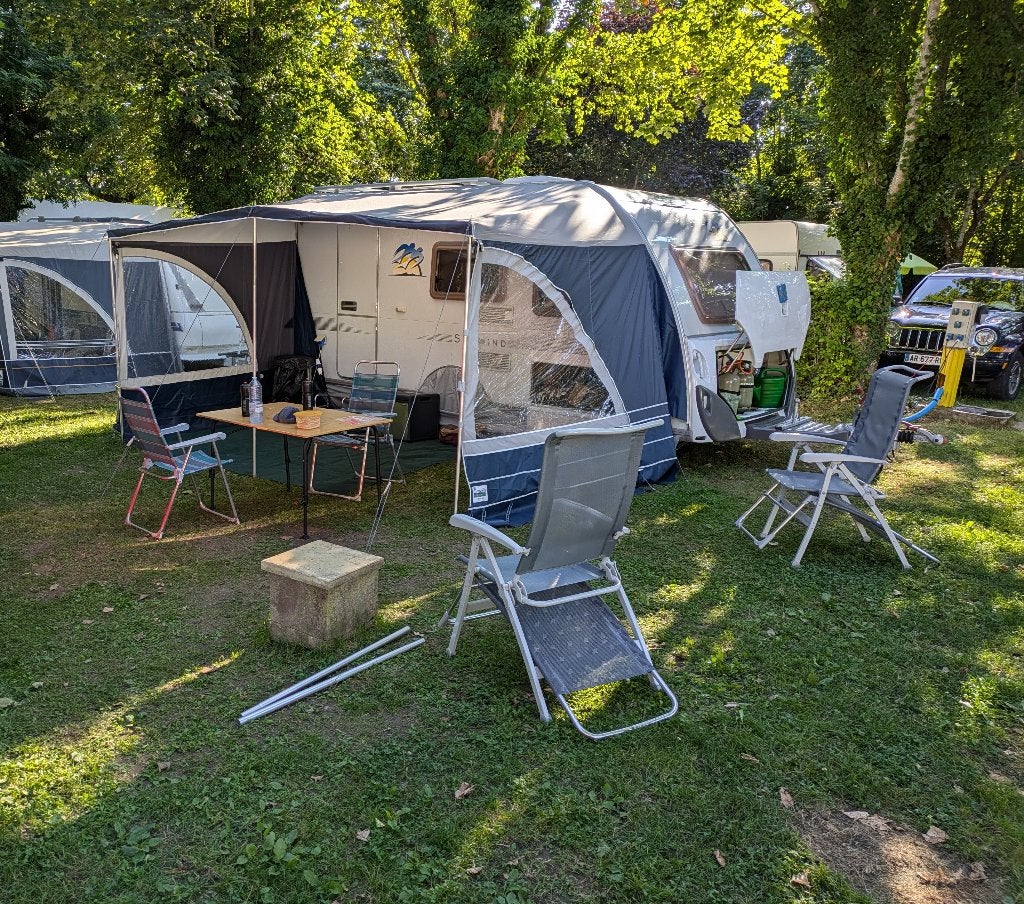 Knaus Südwind Gold Edition (2005), Caravans en Kamperen, Caravans, Dwarsbed, Treinzit, 750 - 1000 kg, Particulier