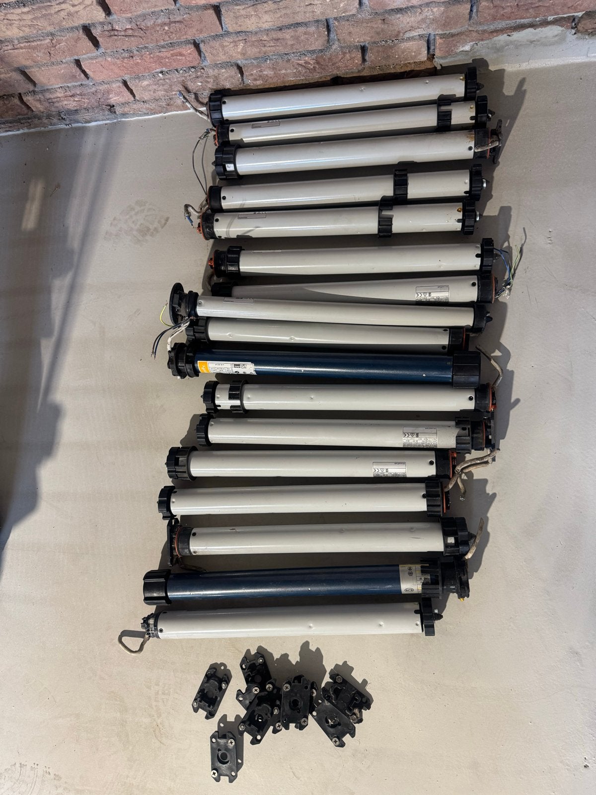 Rolluikmotoren Somfy en Elero - Diverse modellen, Ophalen, Gebruikt, Minder dan 100 cm, Grijs