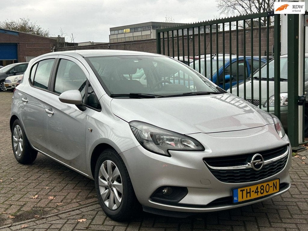 Opel Corsa 1.4 Edition airco elektrische ramen cv op afs, Voorwielaandrijving, 1063 kg, Gebruikt, 49 €/maand