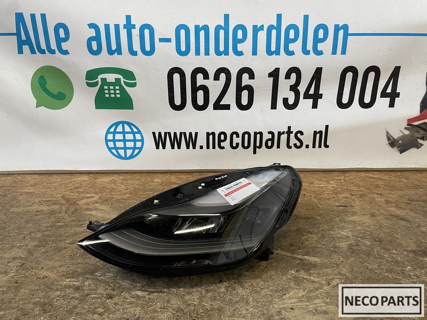 TESLA 3 Y MODEL FULL LED KOPLAMP LINKS ALLES LEVERBAAR !!!
