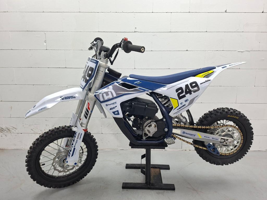 Husqvarna ee5 nieuwstaat (tc50 ktm e5 sx50 gagas mc50), Fietsen en Brommers, Minibikes, Midibikes en Pitbikes, Ophalen, Zo goed als nieuw