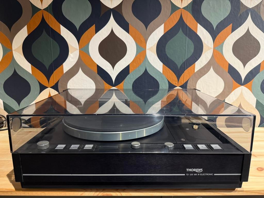 Thorens TD 126 MKIII, Linn Akito arm, AT-OC9 mc, topstaat, Ophalen, Contact@vintageaudiobreda.nl, Thorens, Thorens