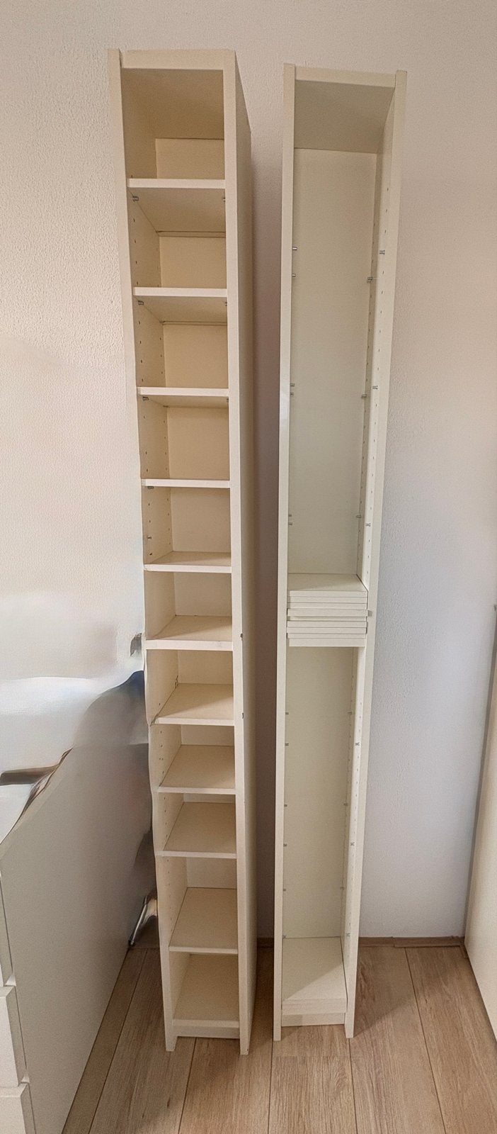 Twee IKEA Billy CD-kastjes - Wit en Crèmewit, Huis en Inrichting, Ophalen, Gebruikt, 150 discs of meer, Hout