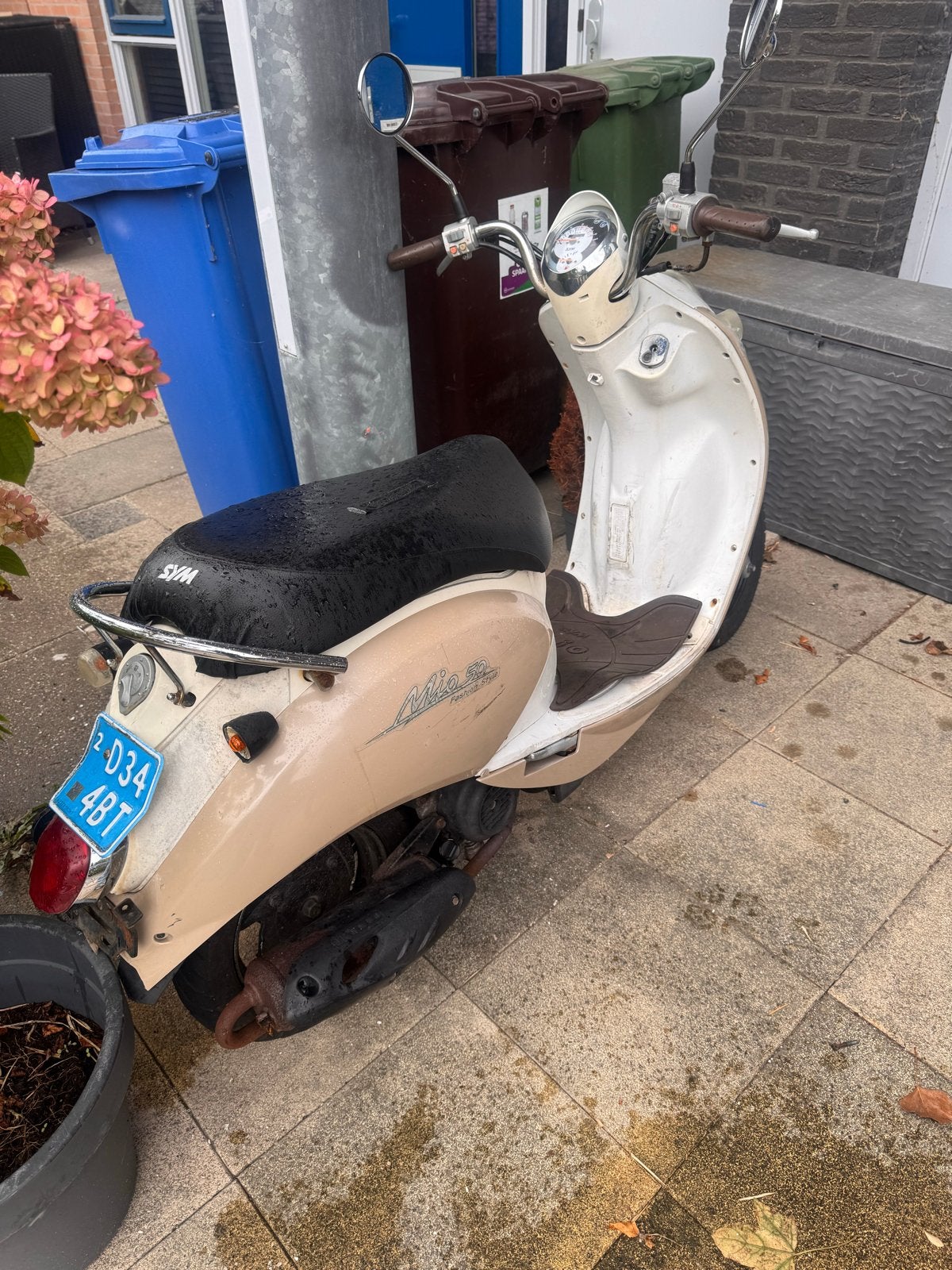 SYM Mio scooter - start soms wel, soms niet, Fietsen en Brommers, Scooters | SYM, Ophalen, Gebruikt, Mio
