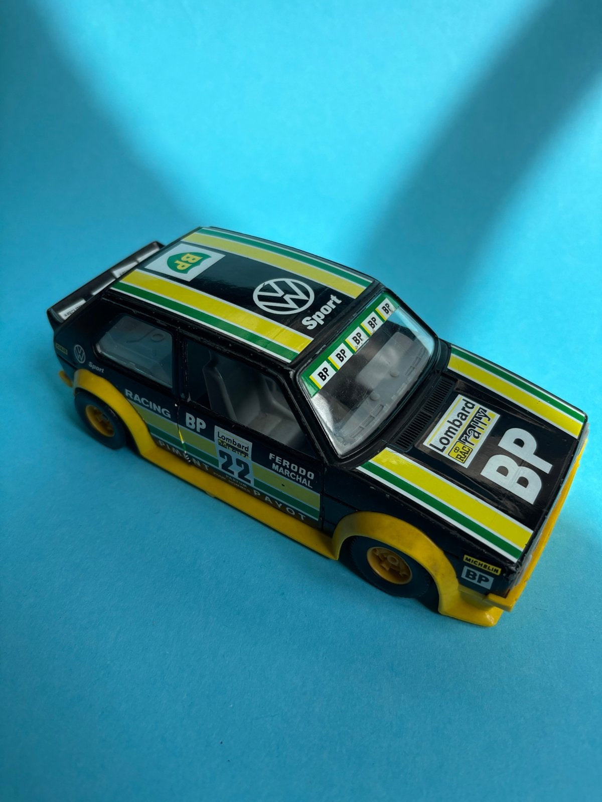 Bburago Volkswagen Golf GTI BP Rally schaalmodel 1:24, Ophalen of Verzenden, Gebruikt, Auto, Bburago