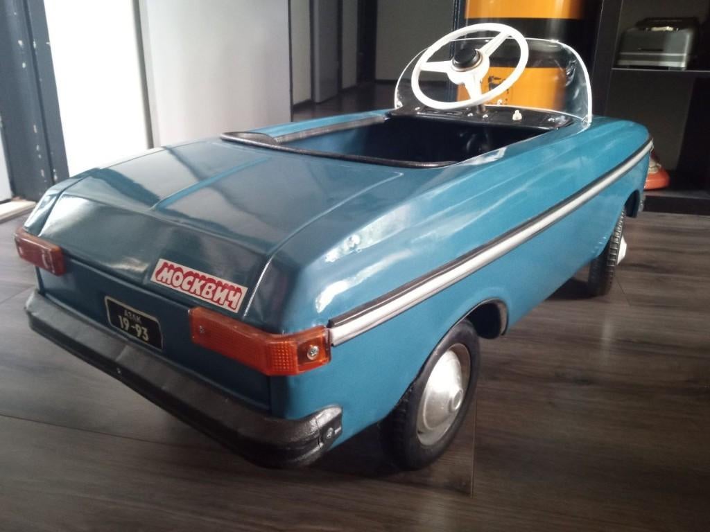 Leuke gerestaureerde Moskvich / moskvitch / москвич trapauto, Antiek en Kunst, Ophalen