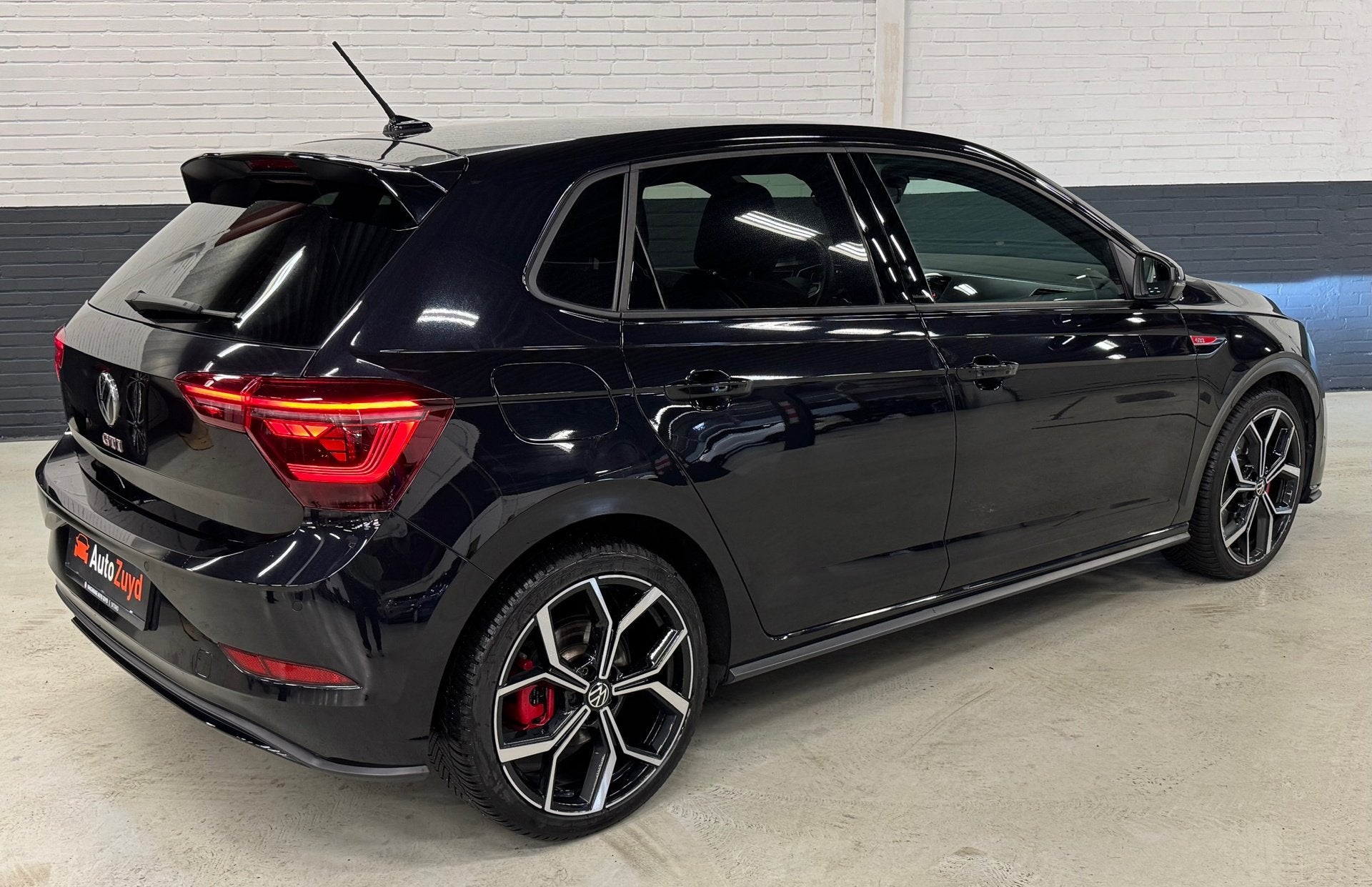 Volkswagen Polo 2.0 TSI GTI / DSG / Virtual / Carplay / Navi, 1272 kg, Gebruikt, Zwart, 4 cilinders