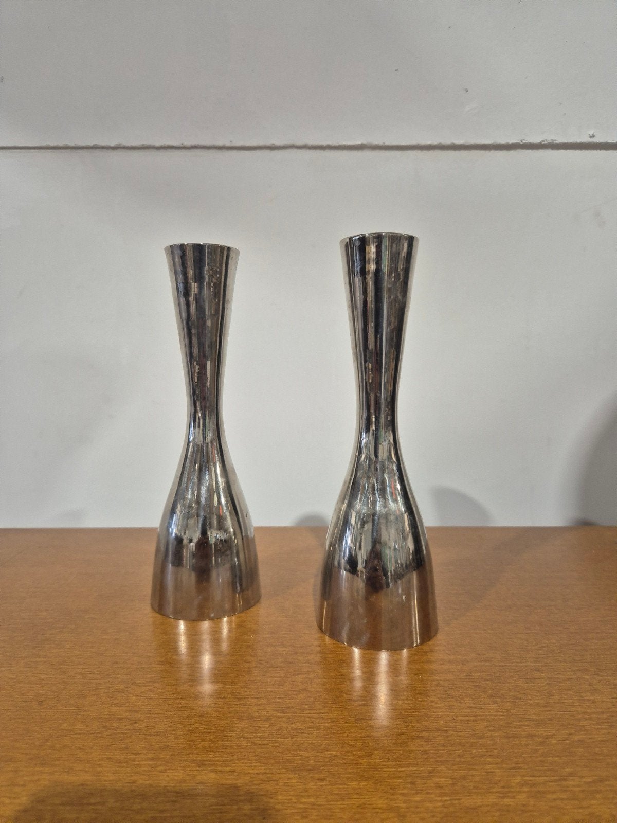 2 scandinavische metalen vazen vintage design, Ophalen of Verzenden