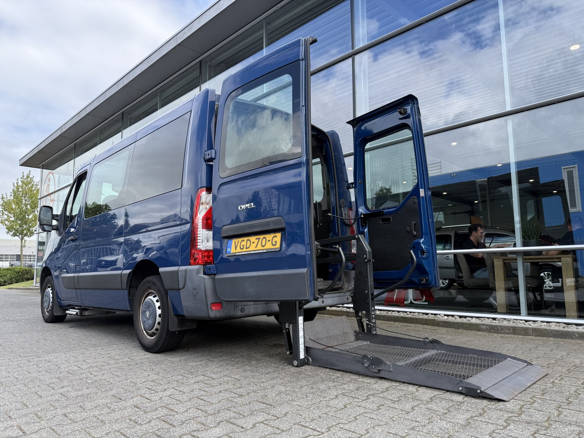 Opel Movano 3+1 Rolstoelbus / Scootmobielbus 2.3 CDTI L1H1 (, Auto's, Bestelauto's, Euro 5, Stof, Gebruikt, Zwart