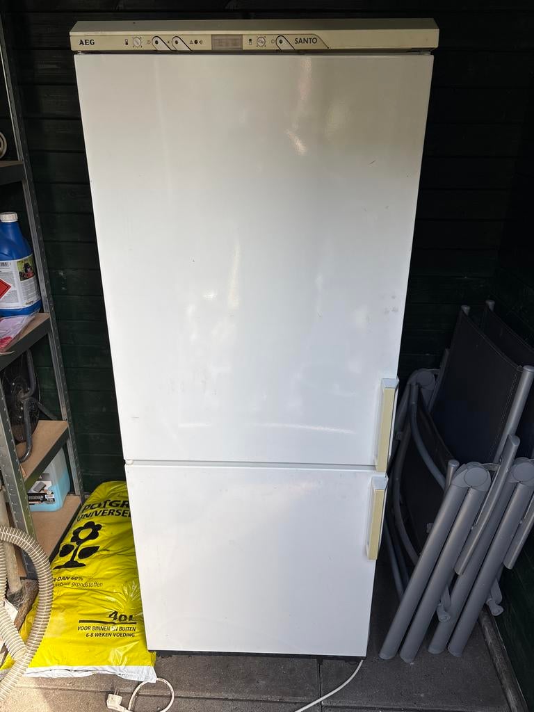 AEG Santo koel-vriescombinatie, Gebruikt, 200 liter of meer, 60 cm of meer, Met aparte vriezer