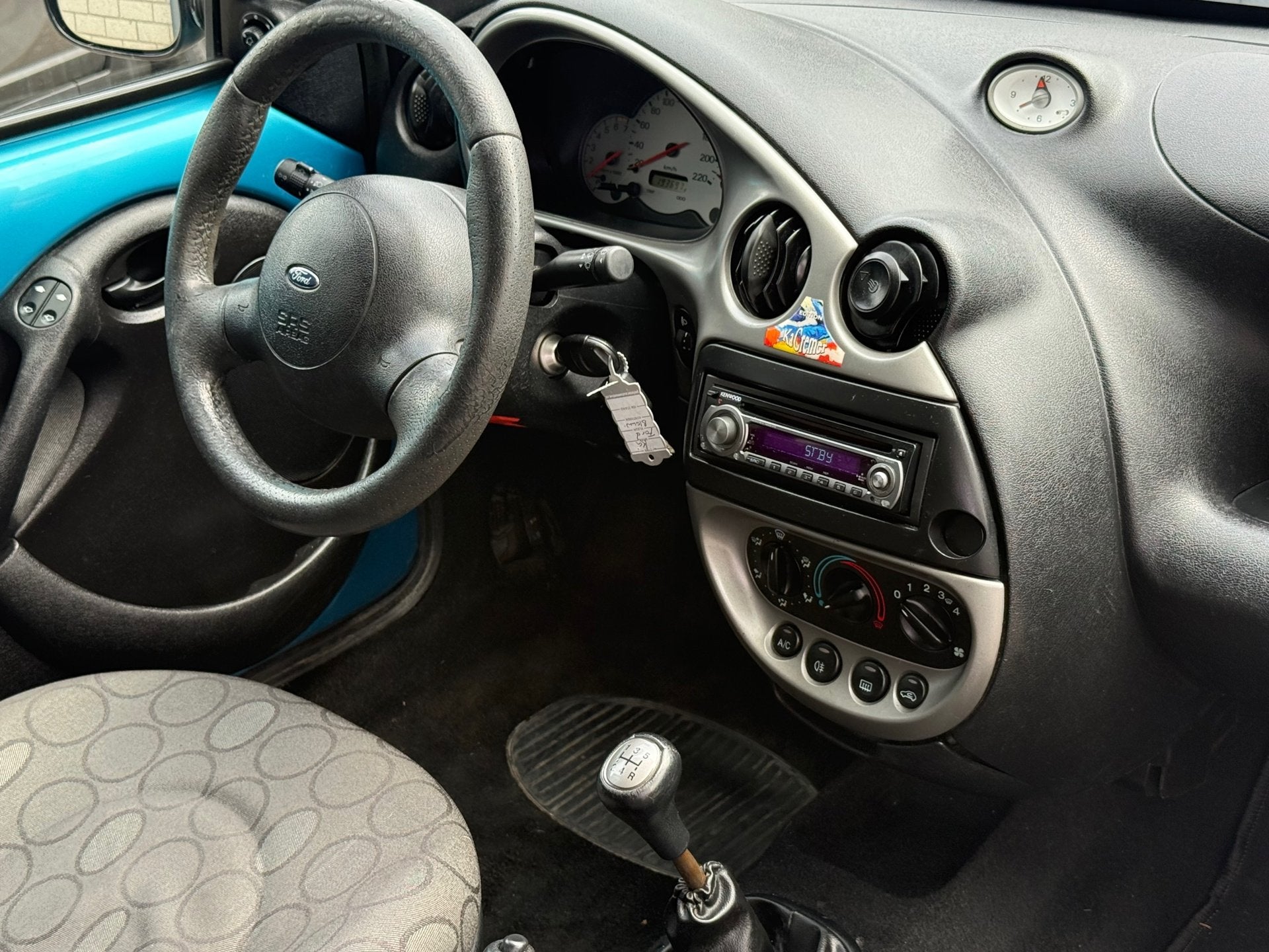 Ford Ka 1.3 Cremer Airco Elektrische Ramen Nieuwe Apk, Auto's, Ford, Voorwielaandrijving, 1299 cc, Gebruikt, 31 €/maand