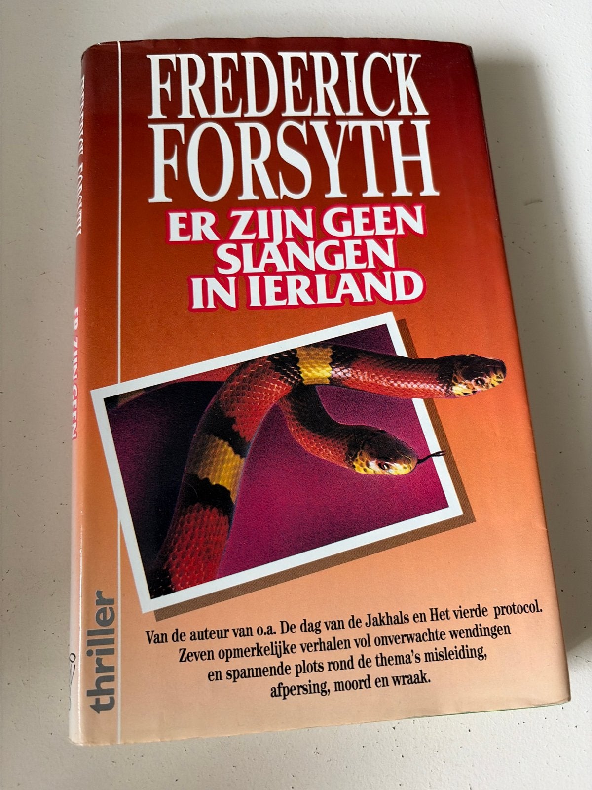 Frederick Forsyth - Er zijn geen slangen in Ierland, Ophalen of Verzenden, Gelezen