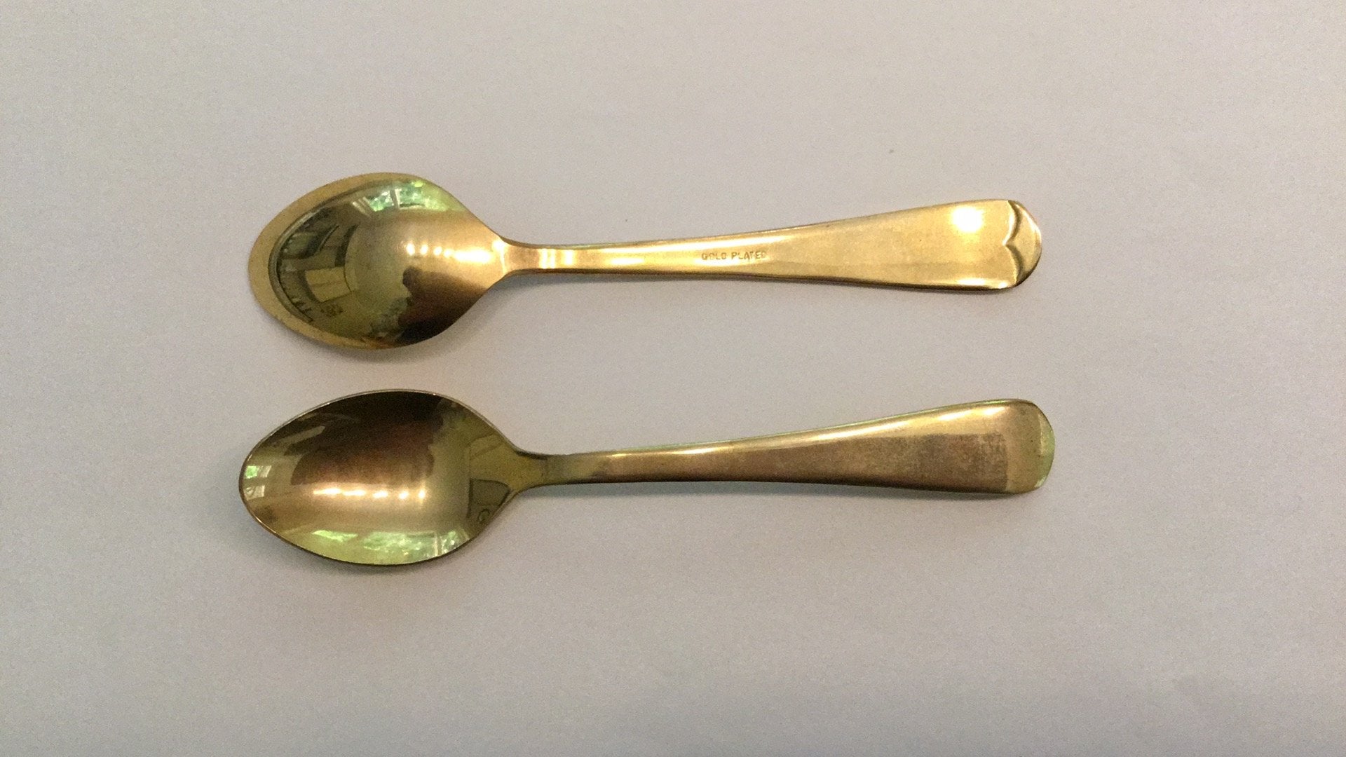 2 Gold plated lepeltjes, Antiek en Kunst, Ophalen of Verzenden