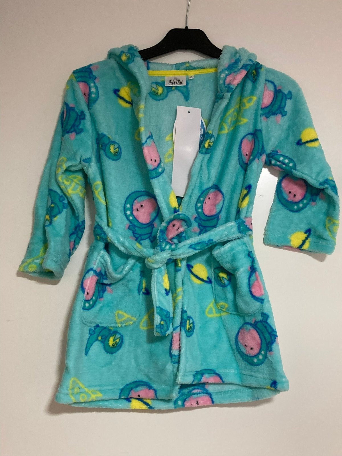 Nieuwe peppa pig badjas maat 110, Kinderen en Baby's, Kinderkleding | Maat 110, Ophalen of Verzenden, Nieuw, Jongen, Nacht- of Onderkleding