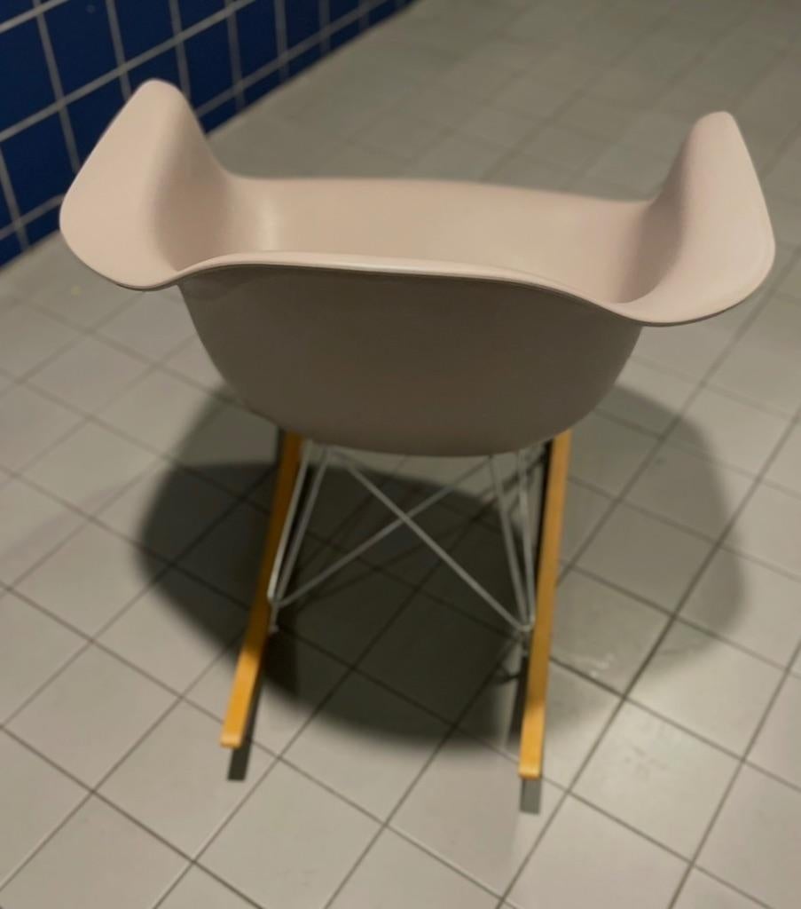 Eames RAR, Huis en Inrichting, Ophalen, Zo goed als nieuw, Grijs, Eén
