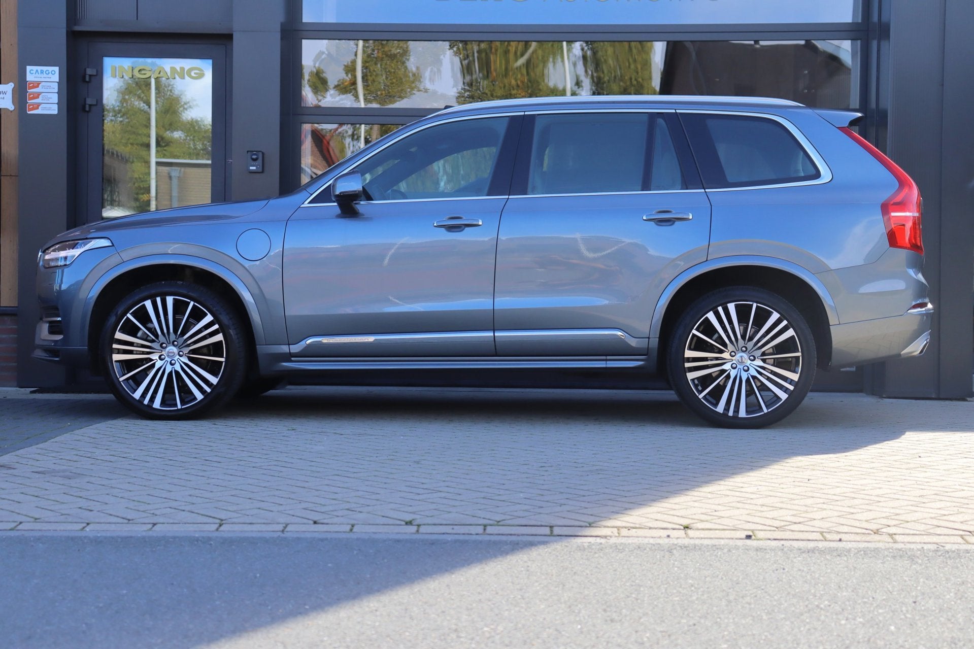 Foto 10 van Volvo XC90 2.0 T8 Twin Engine AWD Inscription Intro Edition