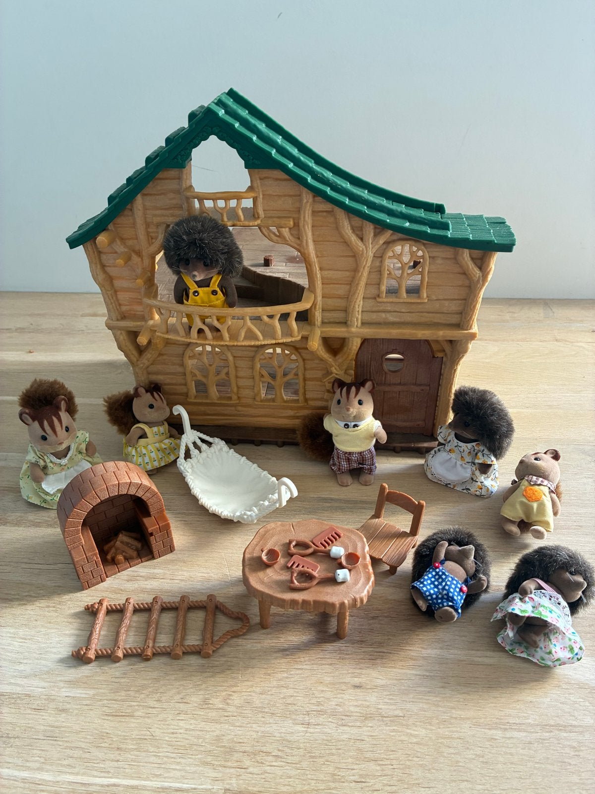 Sylvanian Families Boomhut met Egel Familie en Meubels, Ophalen of Verzenden, Gebruikt, Jongen of Meisje