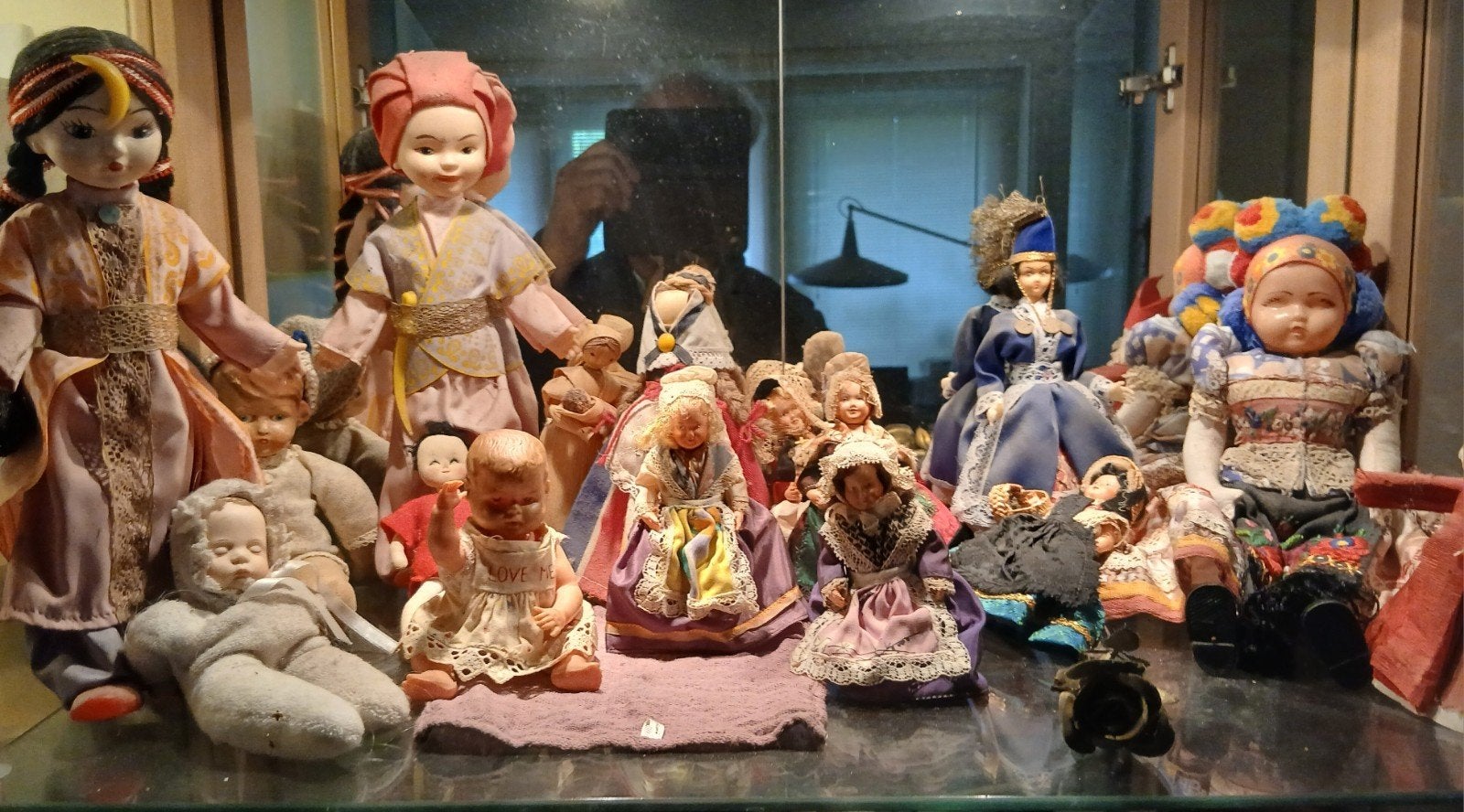 klederdracht popjes, Ophalen, Zo goed als nieuw