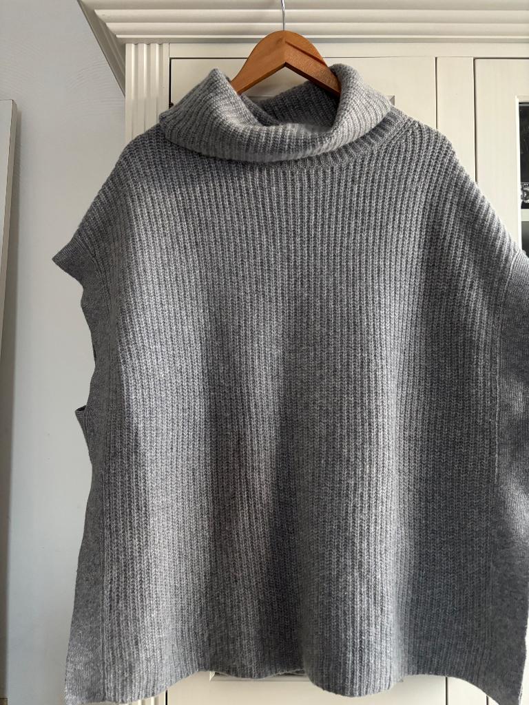 Cashmere poncho 42/44 - 46/48, Ophalen of Verzenden, Nieuw, Maat 42/44 (L)