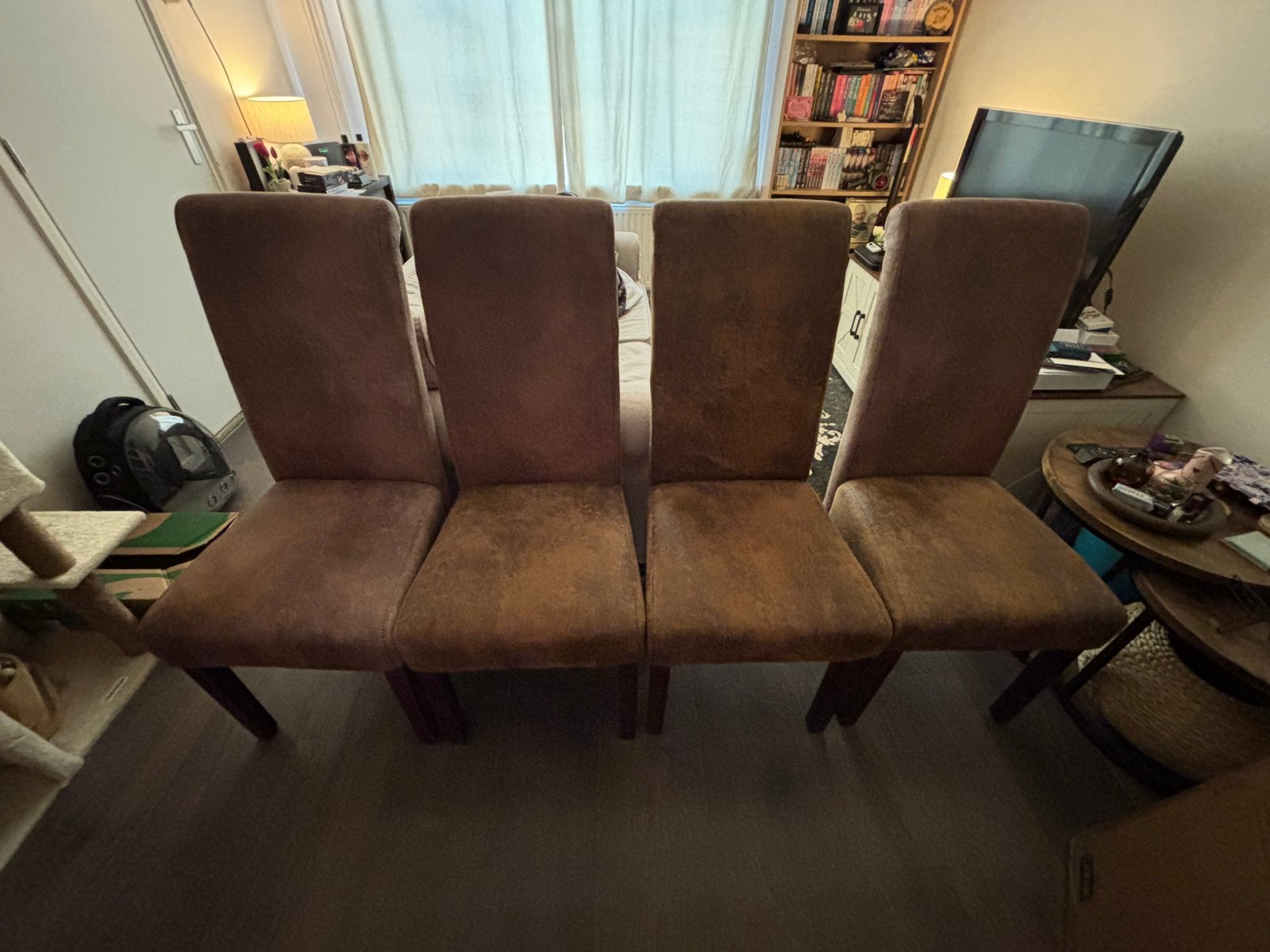 Eetstoelen gratis af te halen, Ophalen, Gebruikt