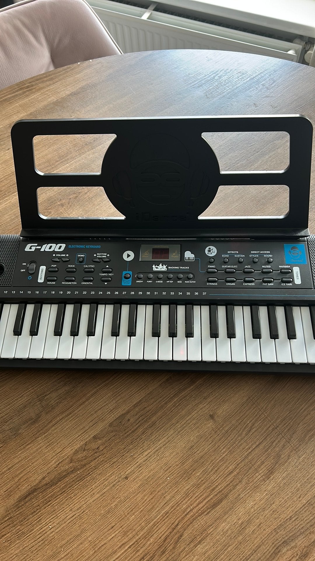 Foto 3 van Electronic keyboard